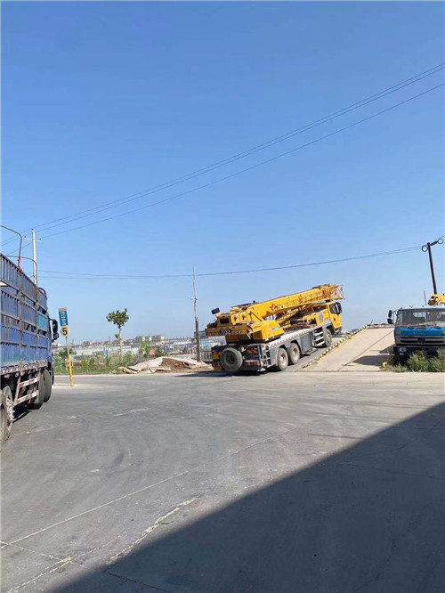 克东县25吨吊车的租赁价格大概是多少？